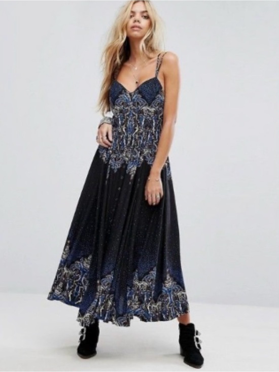 Free People Dresses & Skirts - Free People Maxi Dress Blue Boho Paisley Criss Cross Back Large